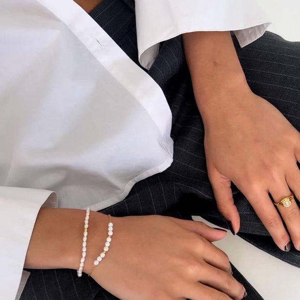 Karis - Classic Pearl Gold Ring