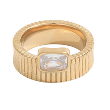 Erin - Gold Geometric Ring