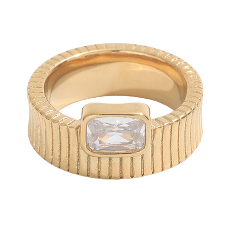 Erin - Gold Geometric Ring