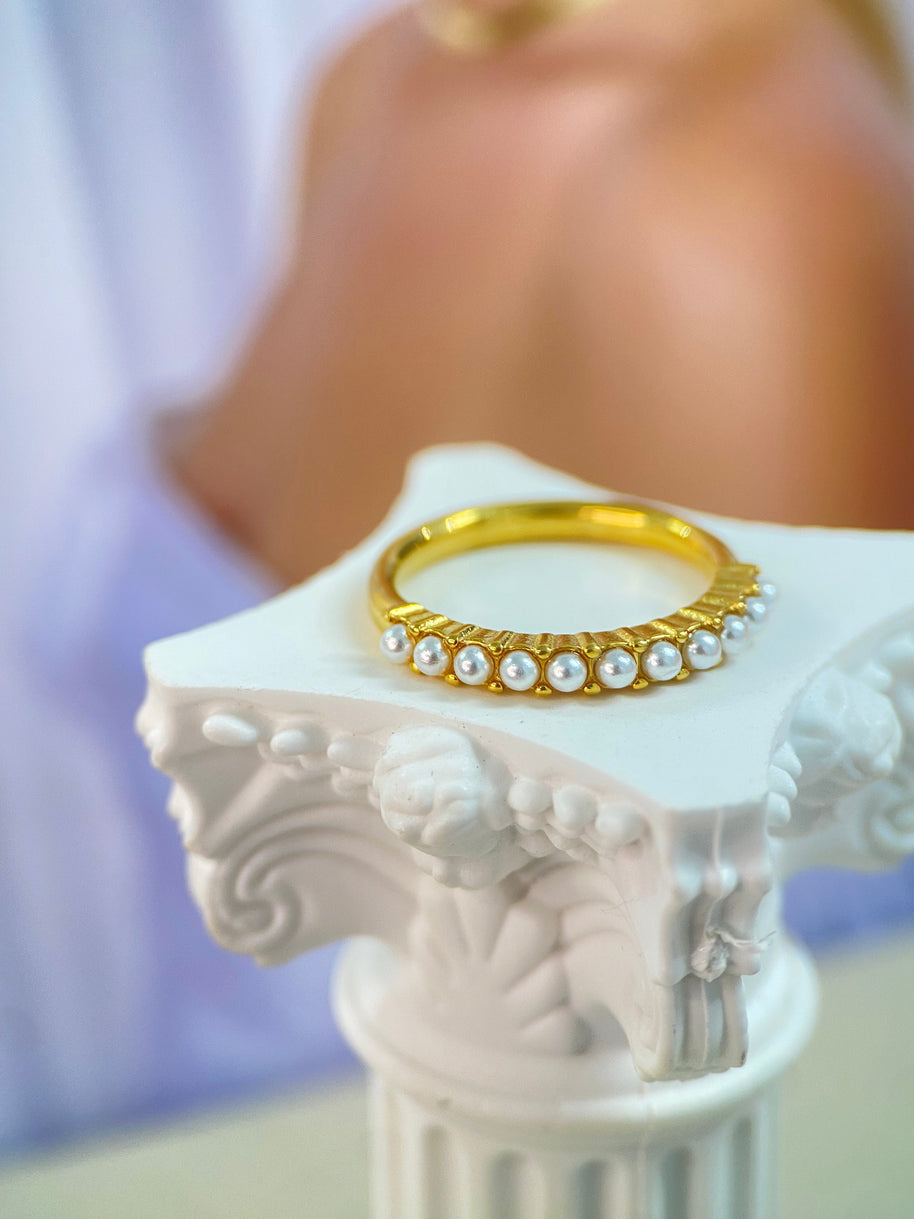 Phoebe - Gold Pearl Ring