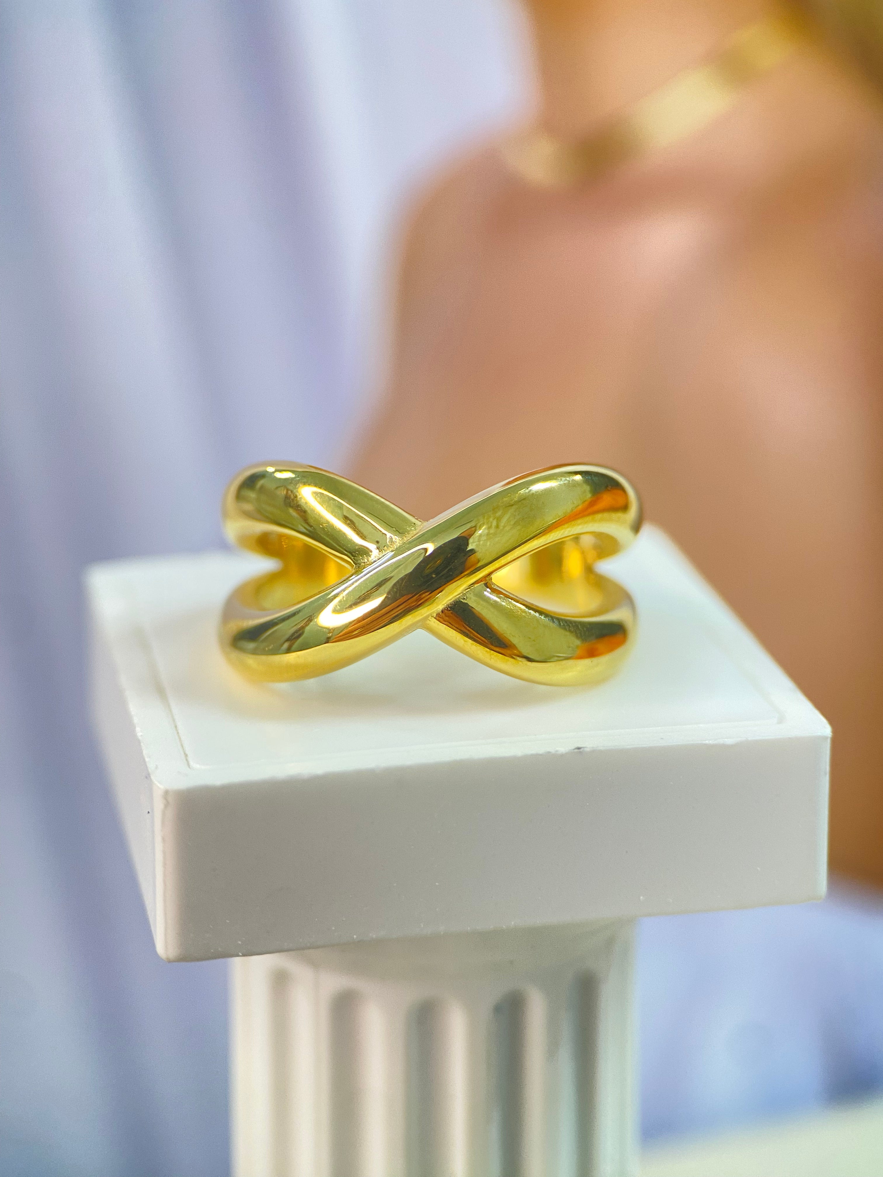 Olive - Stunning Gold Ring